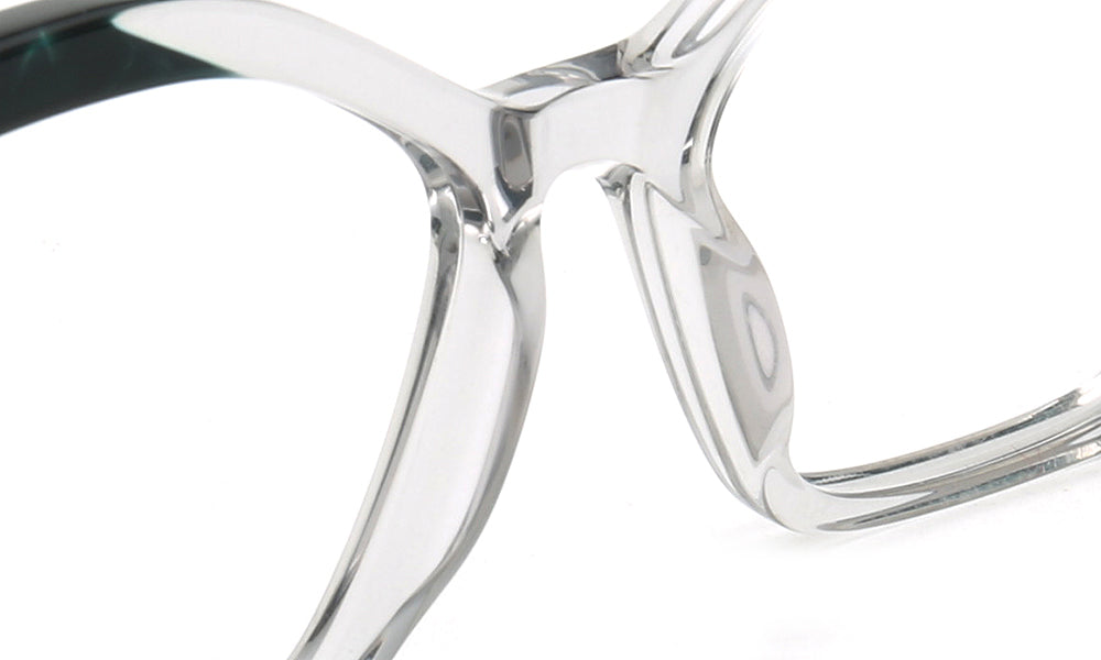 nose pads of transparent cateye glasses