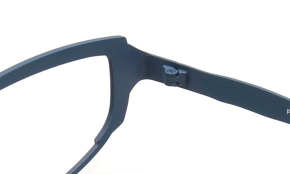 hinges of titanium eyeglass frames