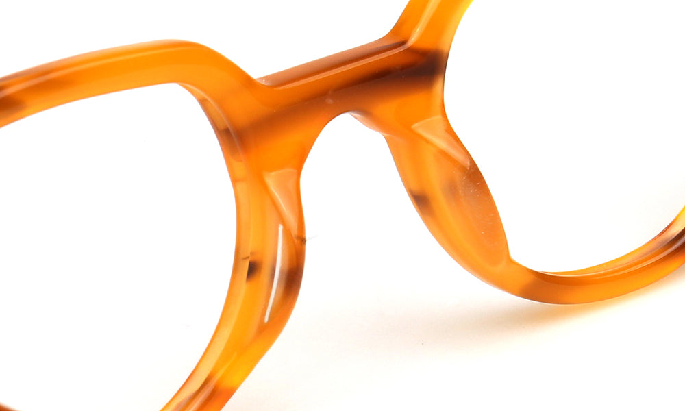 nose pad of acetate tortoise eyewear frames