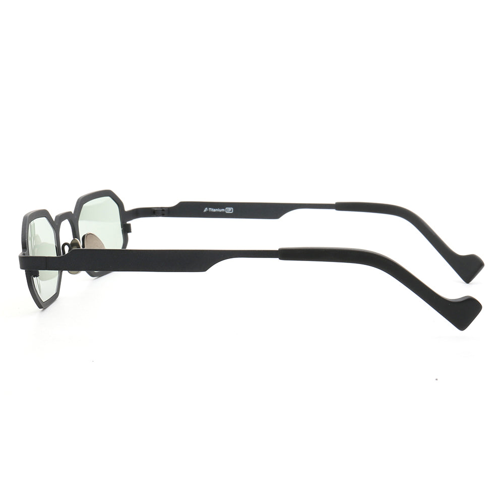 Side view of rectangular polarized sunglasses