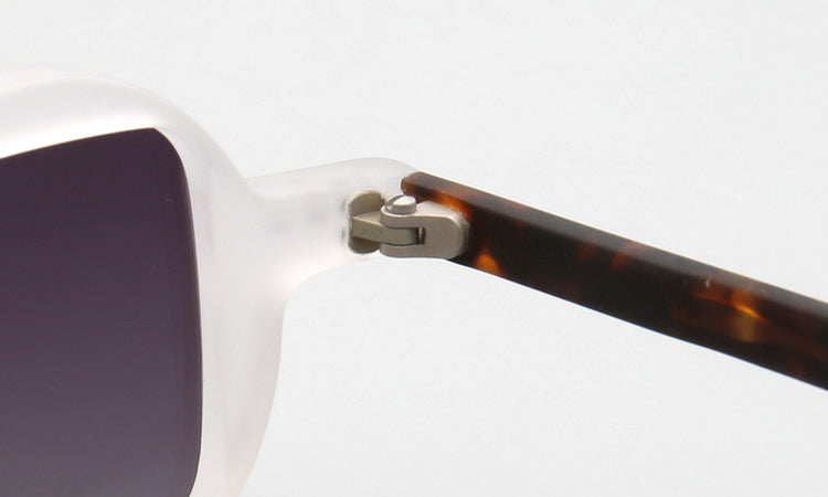 Inner hinge of tortoise polarized sunglasses