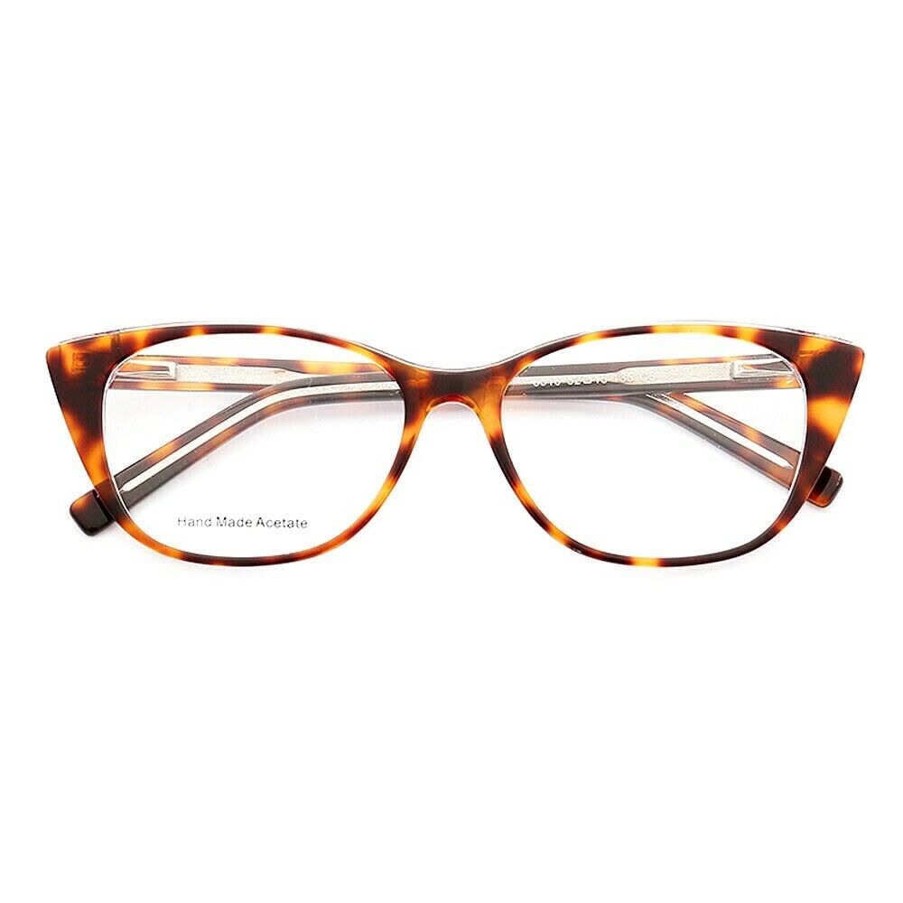 Tortoise patterned cat eye glasses