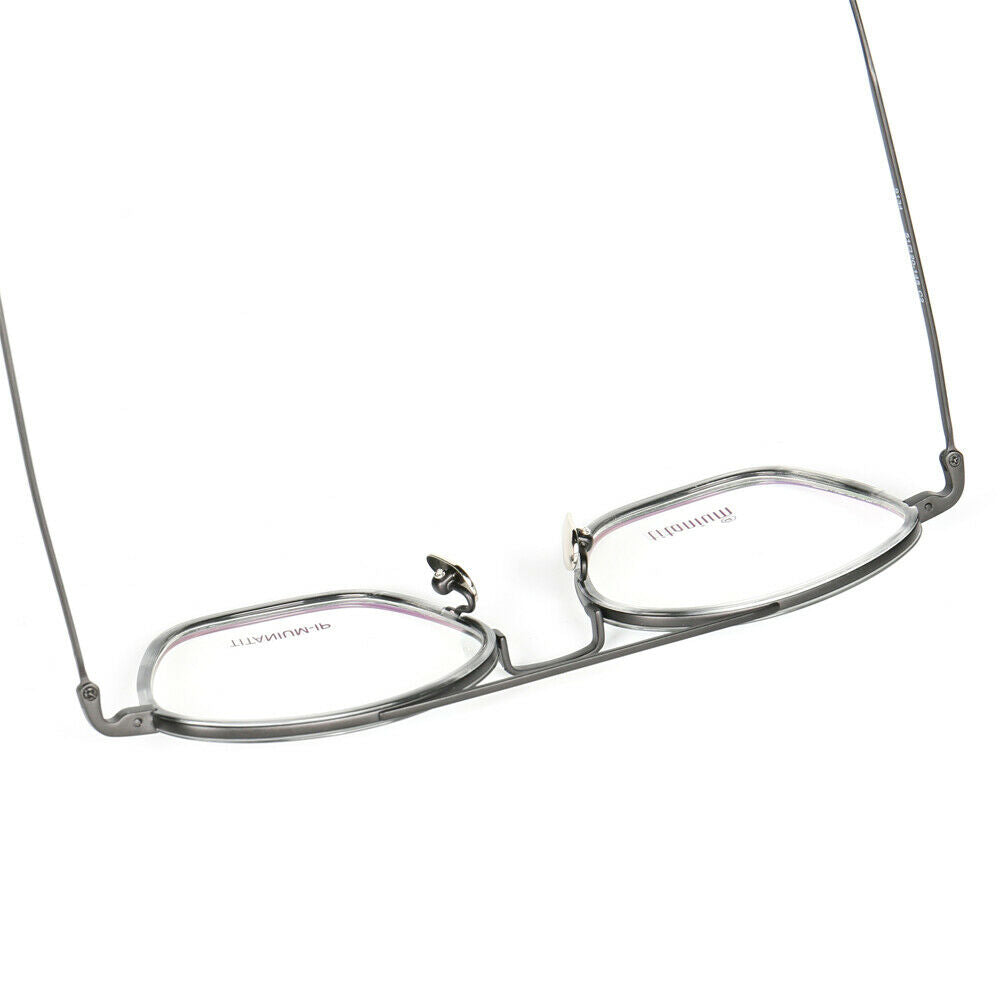 Nose pads of double bridge titanium eyeglasses